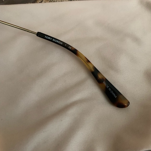 Samel❗️New Tory Burch sunglasses 😍 - Picture 4 of 6